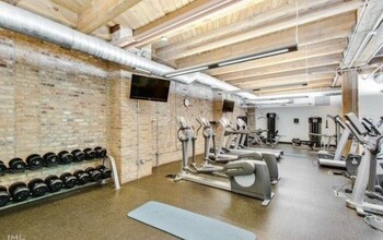 1040 W Adams St in Chicago, IL - Building Photo - Building Photo
