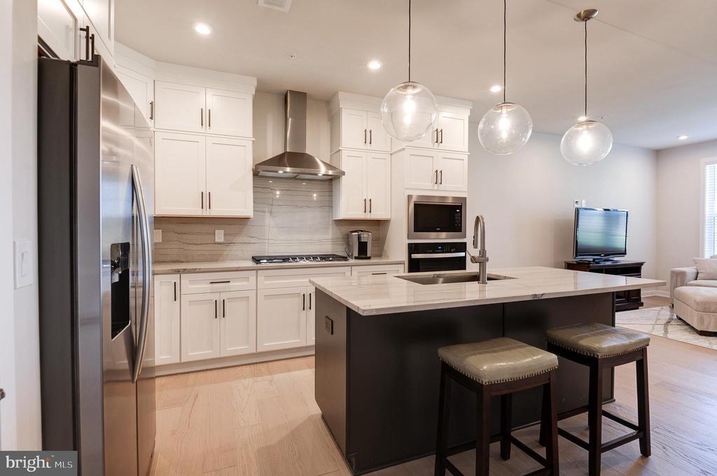 43468 Danville Ter in Ashburn, VA - Building Photo