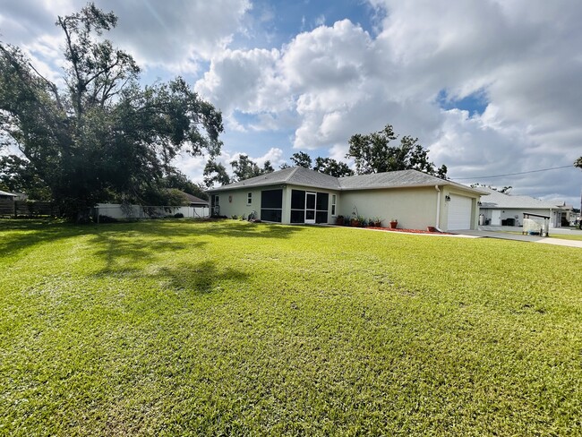 817 Hancock Ave in Sarasota, FL - Building Photo - Building Photo