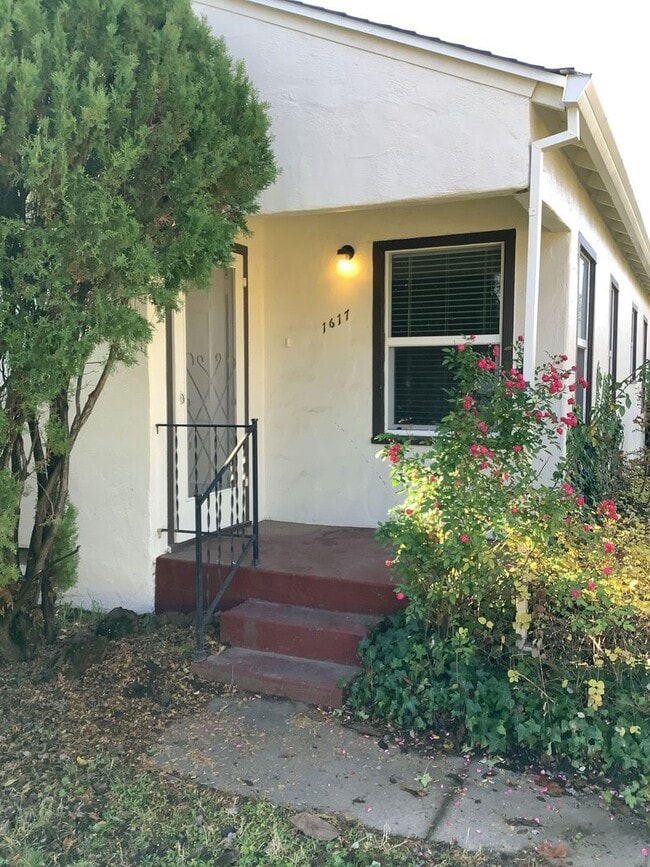 1617 Arbutus Ave in Chico, CA - Building Photo - Building Photo