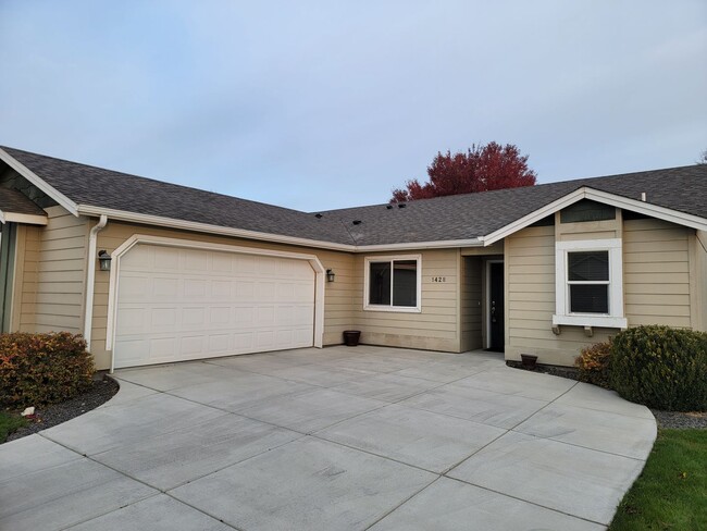 1428 Larkspur Dr in Richland, WA - Building Photo - Building Photo