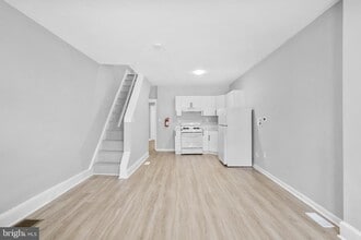 2446 W Firth St in Philadelphia, PA - Building Photo - Building Photo