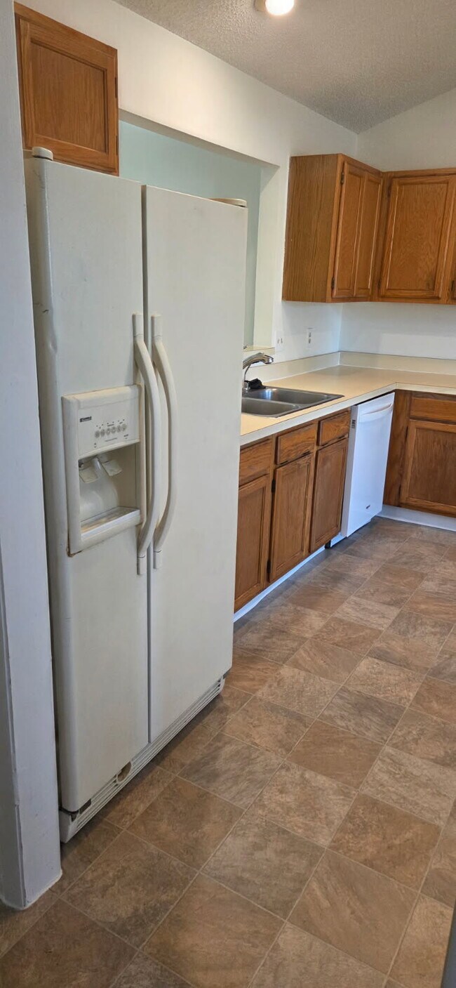 1043 Neely St in Oviedo, FL - Building Photo - Building Photo