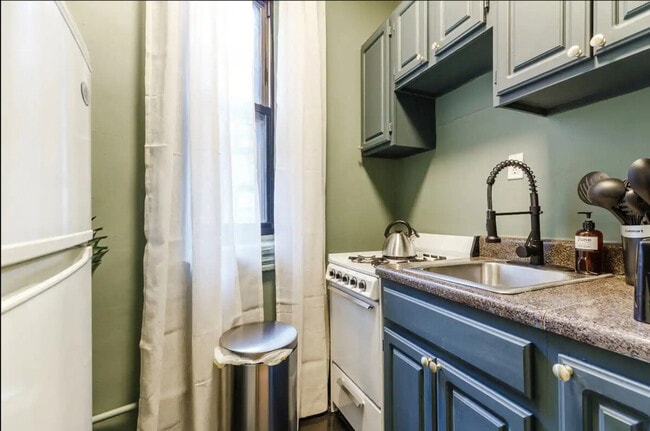 104 W 83rd St, Unit SI ID1323907P in New York, NY - Building Photo - Building Photo