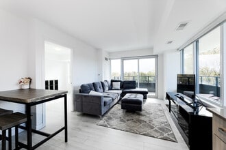 1435 Celebration Dr in Pickering, ON - Building Photo - Building Photo