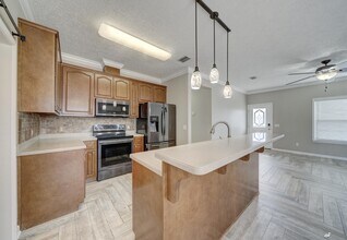 8821 John Pitts Rd in Panama City, FL - Building Photo - Building Photo