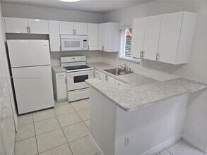 1320 SE 31st Ct in Homestead, FL - Building Photo - Building Photo