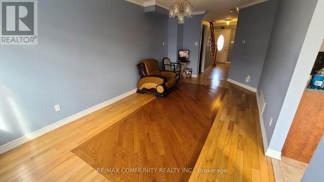 16 Fieldside Dr in Toronto, ON - Building Photo - Building Photo