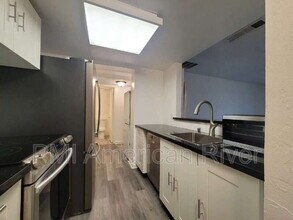 941 Fulton Ave in Sacramento, CA - Building Photo - Building Photo