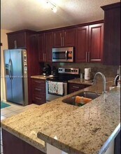707 NW 208th Dr in Pembroke Pines, FL - Building Photo - Building Photo