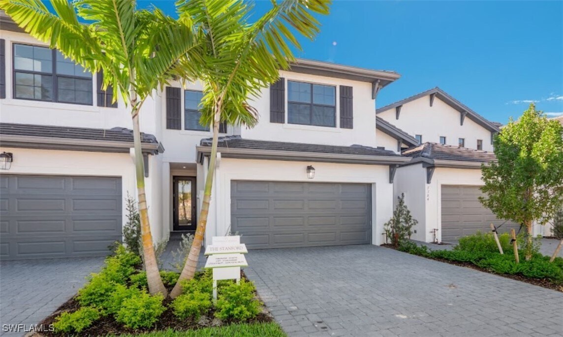 7607 Morgan Way in Naples, FL - Foto de edificio