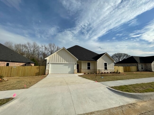 property at 1033 Stagecoach Bend