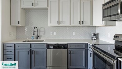 750 Fort Worth Ave in Dallas, TX - Building Photo - Building Photo