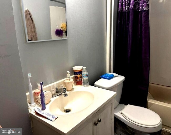 123 W Railroad St in Nesquehoning, PA - Building Photo - Building Photo