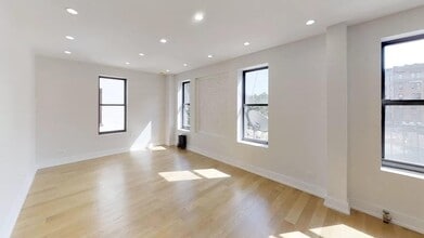 12 Crown St in Brooklyn, NY - Building Photo - Building Photo