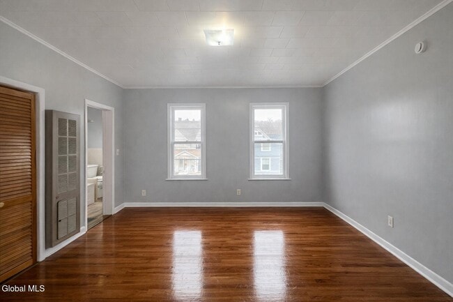 300 Division St in Amsterdam, NY - Building Photo - Building Photo