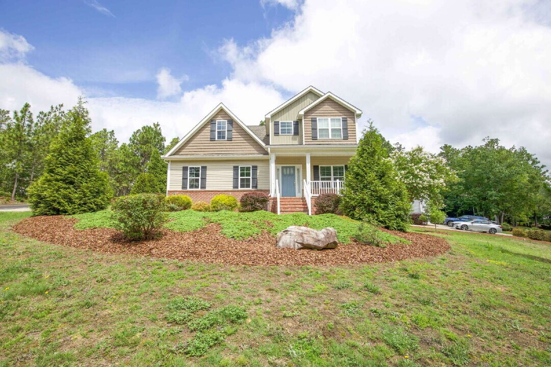 25 Forrest Drive in Pinehurst, NC - Building Photo