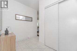 6 Spice Wy in Barrie, ON - Building Photo - Building Photo