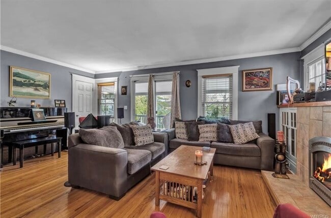558 Linden Ave, Unit 2 in Buffalo, NY - Building Photo - Building Photo