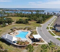 105 Sea Fox Dr in Panama City, FL - Building Photo - Building Photo