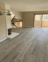 5524 Las Virgenes Rd in Calabasas, CA - Building Photo - Building Photo