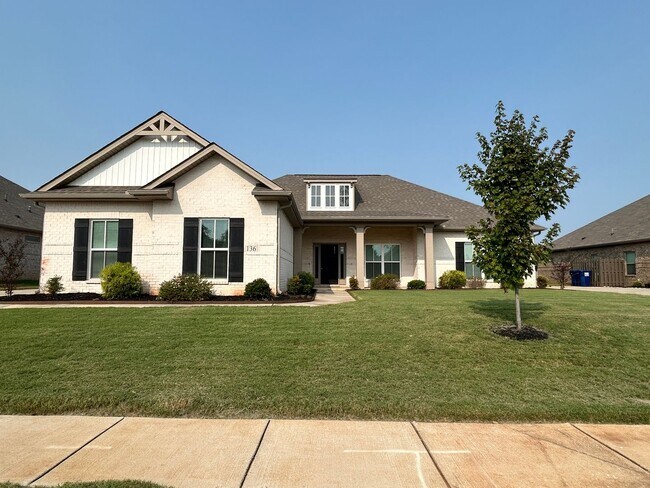 136 Rosemary Ayers Dr in Madison, AL - Building Photo - Building Photo