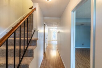 110 Woodlake Dr in Charlottesville, VA - Building Photo - Building Photo