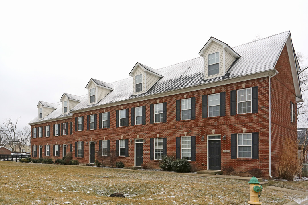 The Village at Richmond Woods in Lexington, KY - Foto de edificio