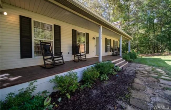 7650 Hargrove E Rd in Cottondale, AL - Building Photo - Building Photo