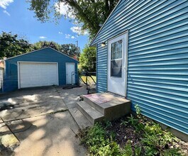 1340 22nd St NW in Rochester, MN - Building Photo - Building Photo