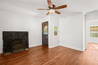 2110 Oxford Ave in Austin, TX - Building Photo - Building Photo