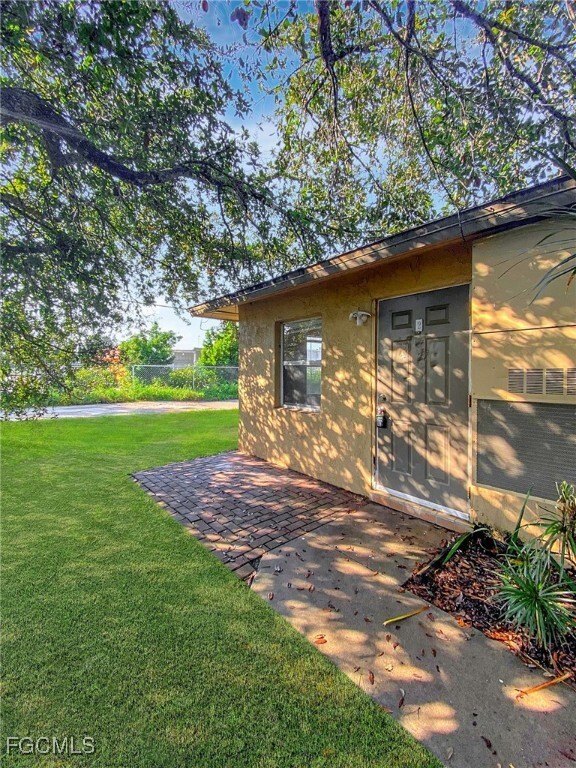 13037 First St in Ft. Myers, FL - Building Photo - Building Photo