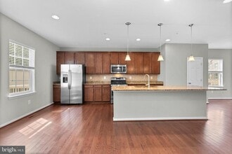 6704 Saw Mill Ct in Columbia, MD - Building Photo - Building Photo