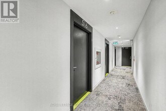 7439 Kingston Rd in Toronto, ON - Building Photo - Building Photo