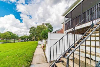 13692 Orange Sunset Dr in Tampa, FL - Building Photo - Building Photo