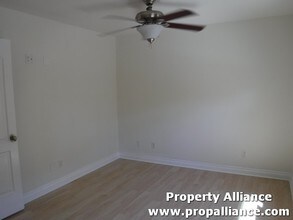 800 N Mollison Ave-Unit -#17 in El Cajon, CA - Building Photo - Building Photo