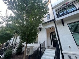 1611 Draper Vw Lp in Raleigh, NC - Building Photo