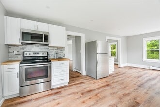 121 North Rd in Highland, NY - Building Photo - Building Photo
