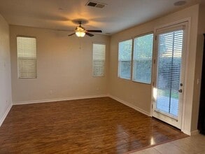 3240 W Illumination Dr in Fresno, CA - Building Photo - Building Photo