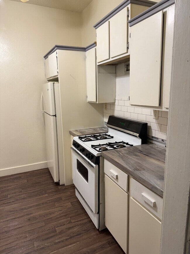 1460 N Edward St in Decatur, IL - Building Photo - Building Photo