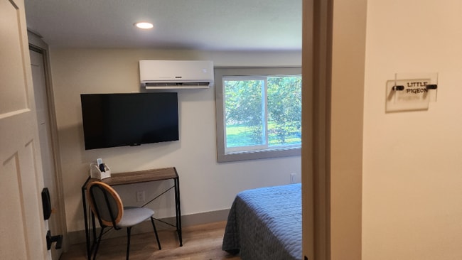 property at 1704 S Forest Dr