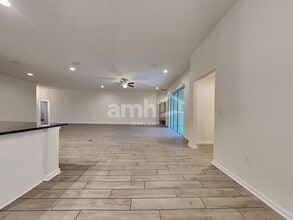 297 N Hamilton Springs Rd in St. Augustine, FL - Foto de edificio - Building Photo