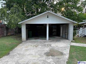 1100 2nd Loop Rd in Florence, SC - Building Photo - Building Photo