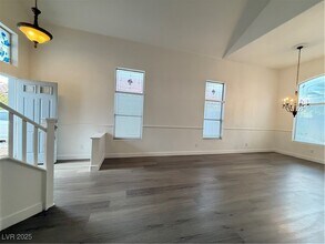4394 Golden Ring Ln in Las Vegas, NV - Building Photo - Building Photo