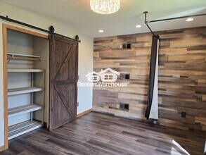 930 Aspen Cir in Watertown, MN - Foto de edificio - Building Photo