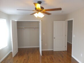 239 St John St in New Haven, CT - Building Photo - Building Photo