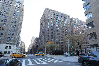 310 West End Ave in New York, NY - Building Photo - Building Photo