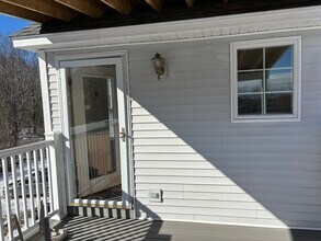 1175 Mere Point Rd, Unit Apartment A in Brunswick, ME - Building Photo - Building Photo