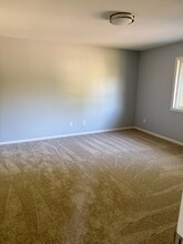 7340 Bagpipe Blvd in Eden Prairie, MN - Building Photo - Building Photo