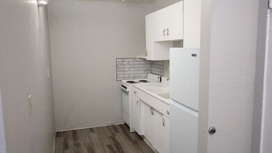 1695 Joliet St in Aurora, CO - Building Photo - Building Photo